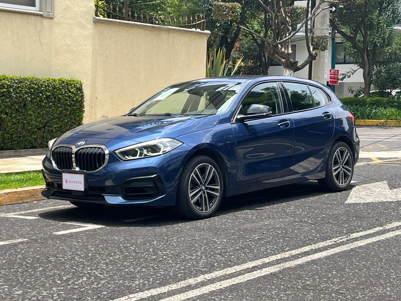 I118 BMW i118 2021