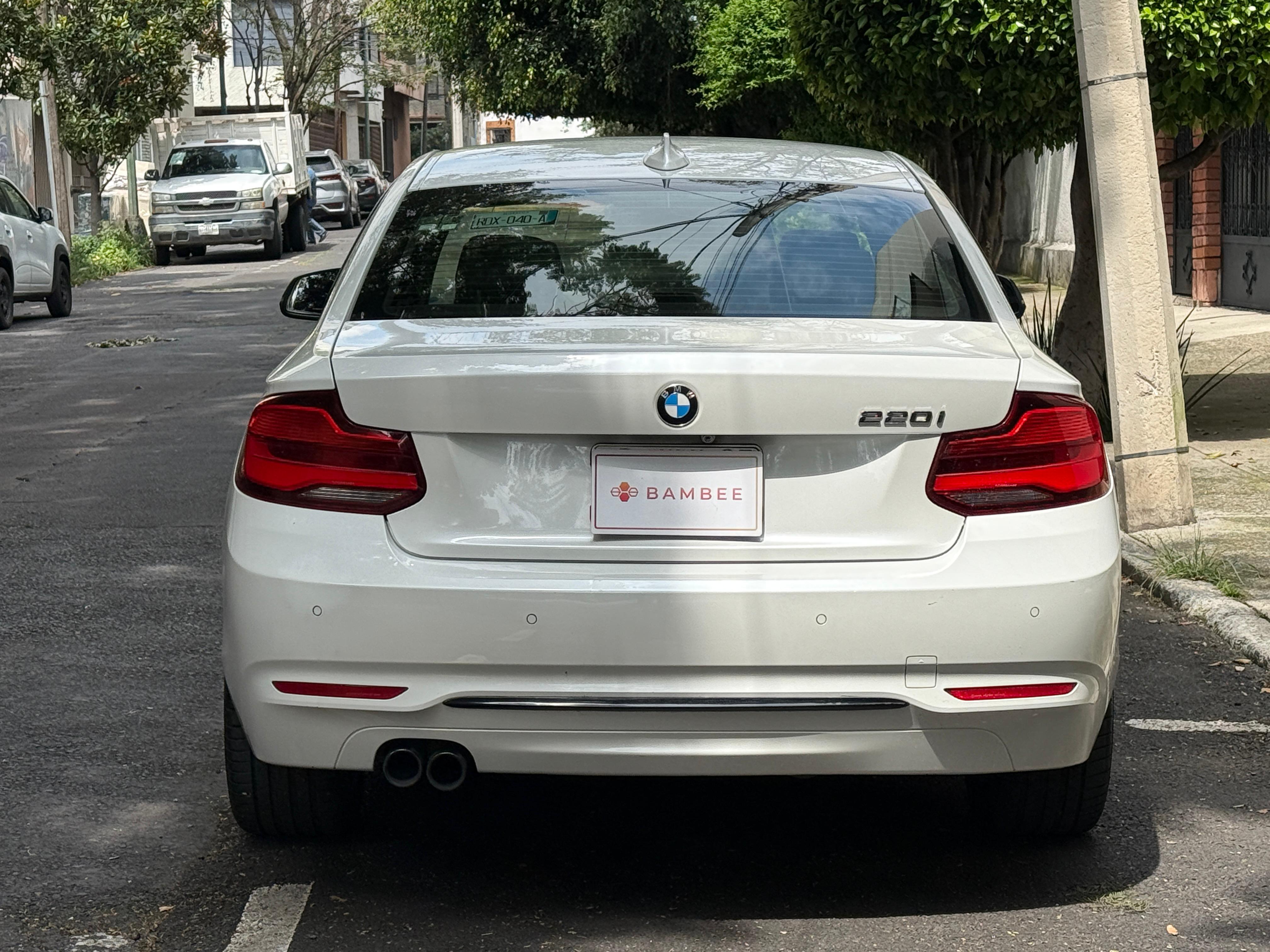 BMW  SERIE 2 220iA SPORT LINE 2018