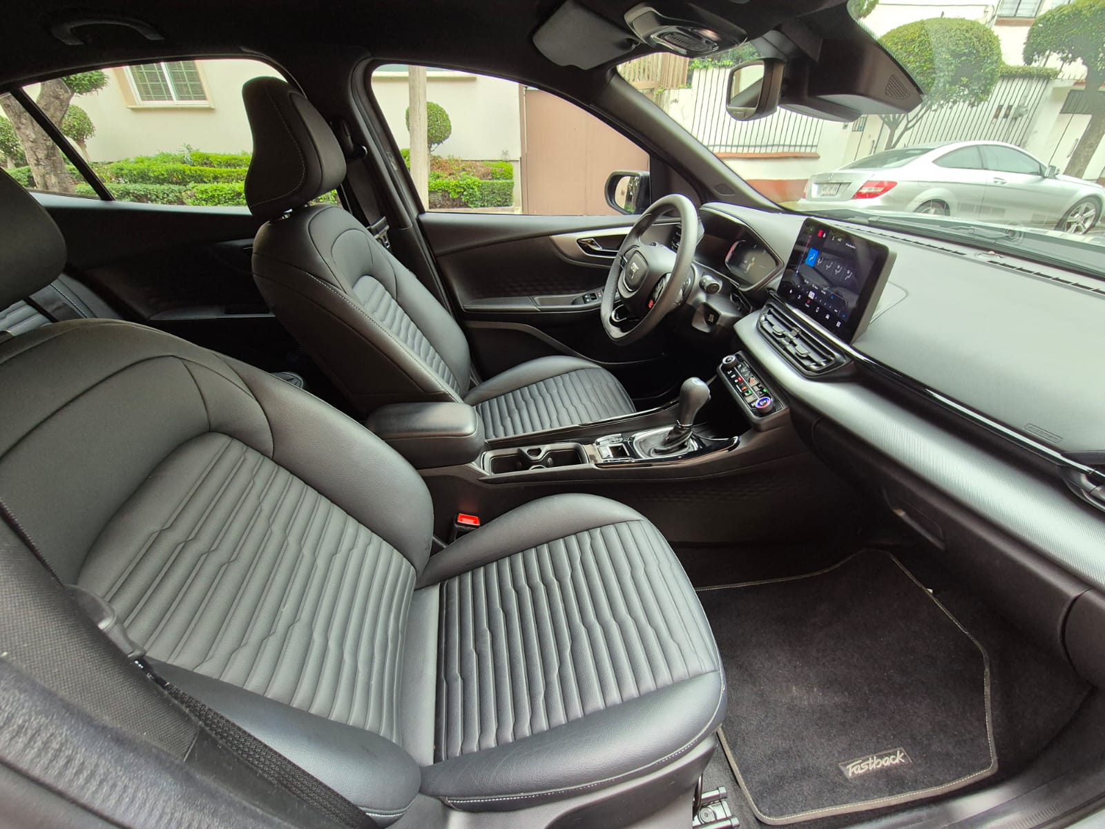 Fiat  FASTBACK IMPETUS 2024