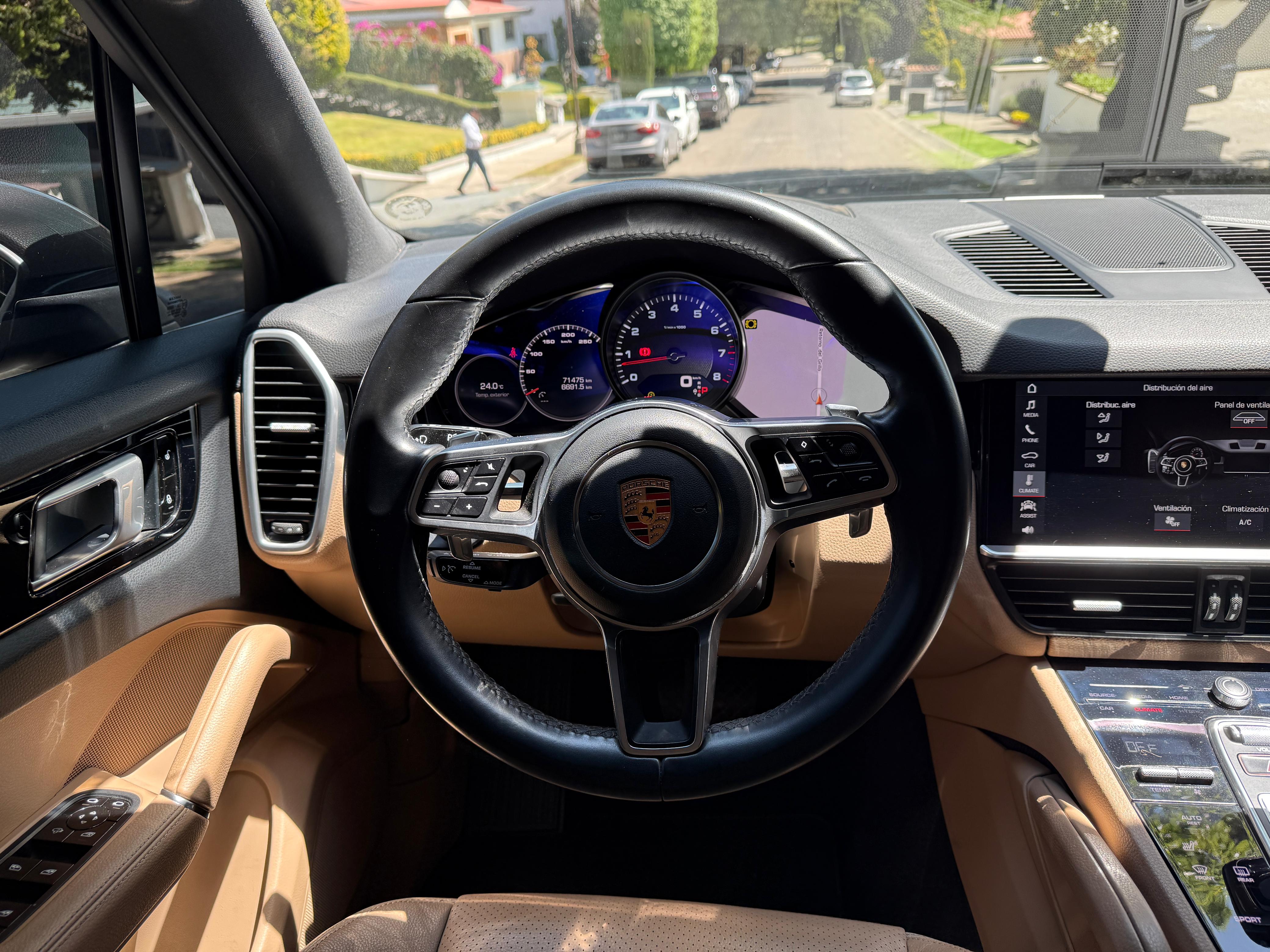 Porsche  CAYENNE V6 340 HP 2019