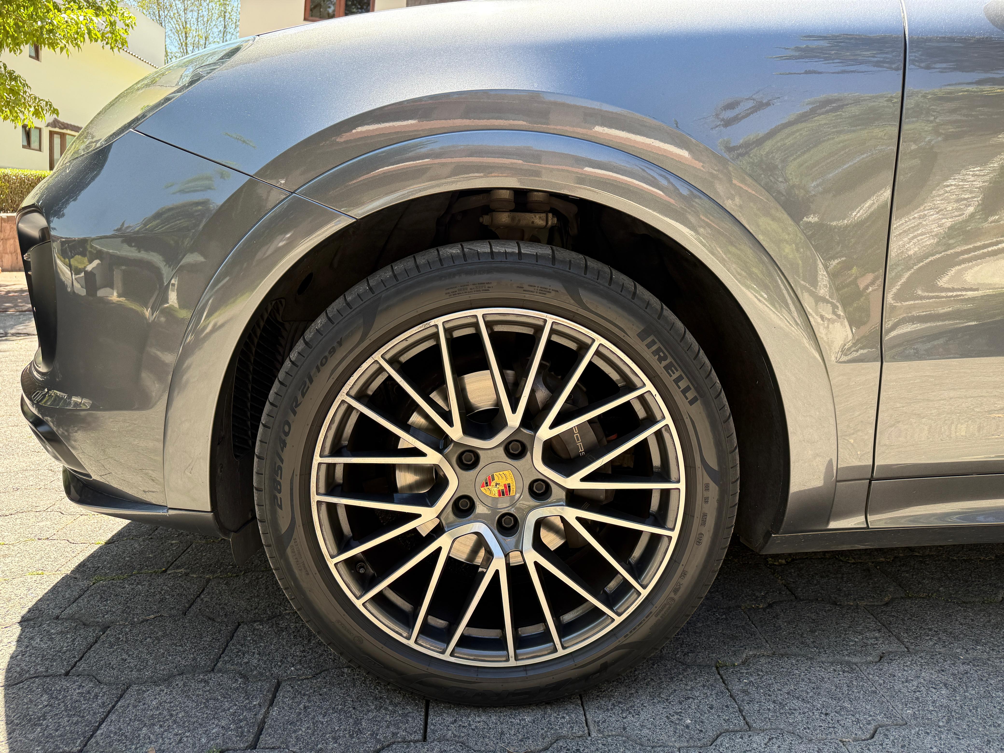 Porsche  CAYENNE V6 340 HP 2019