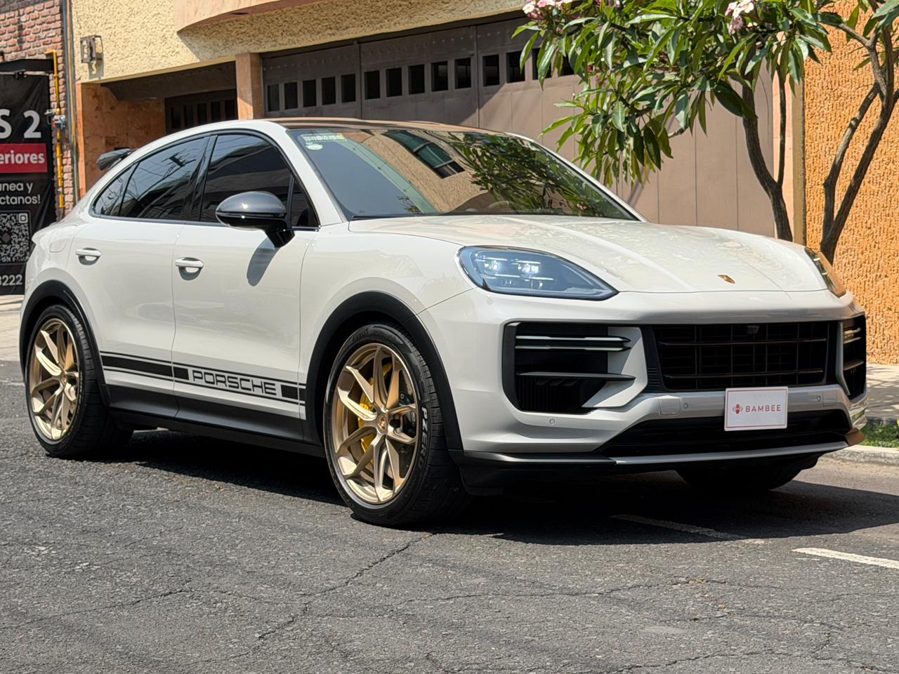 Porsche  CAYENNE TURBO GT  2025