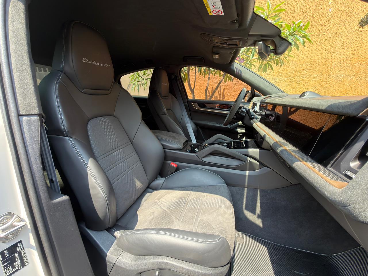 Porsche  CAYENNE TURBO GT  2025