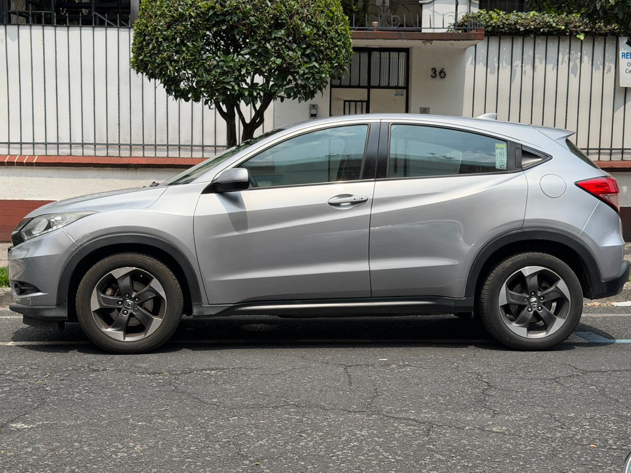 Honda  HRV TOURING 2018