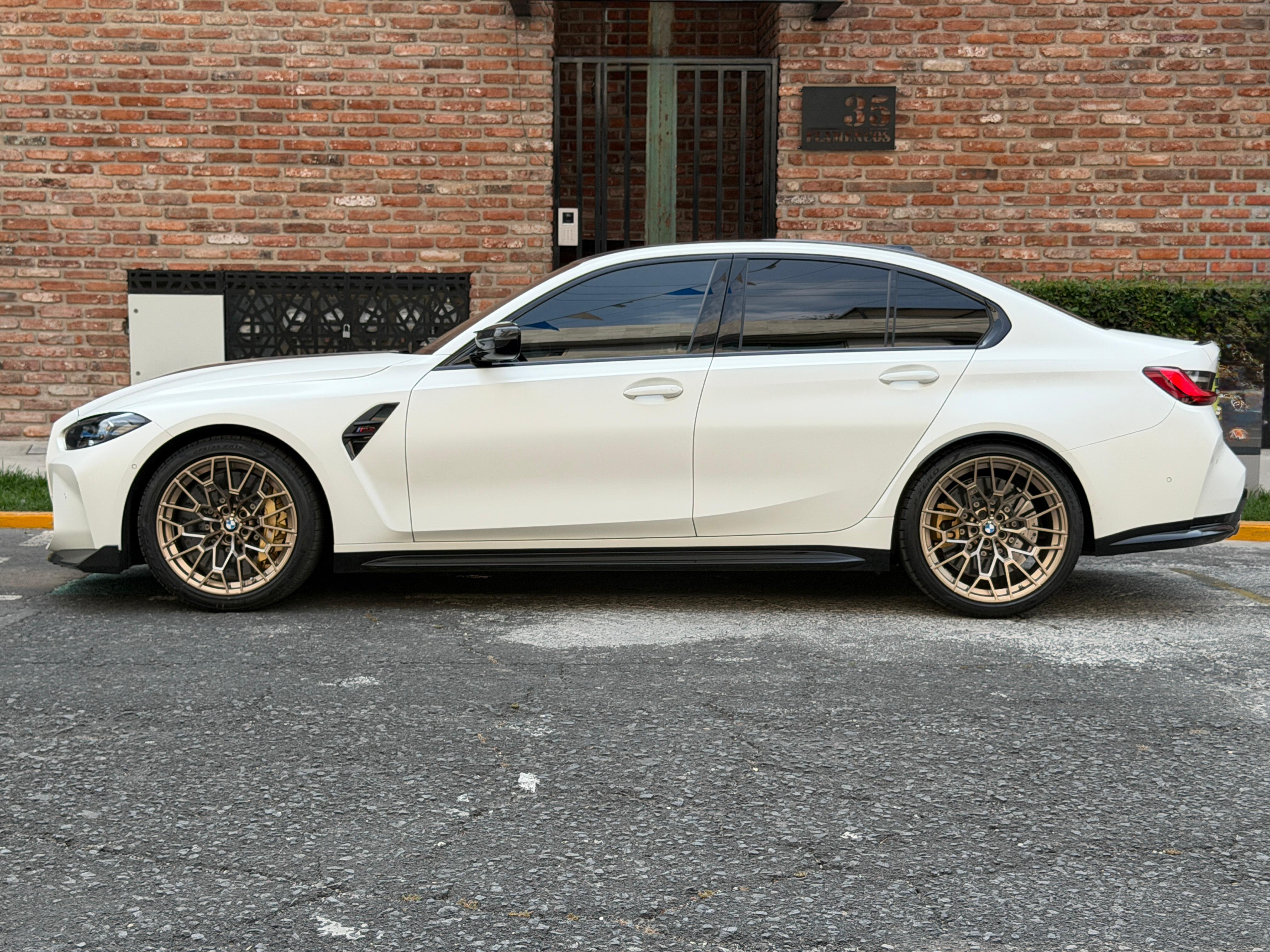 BMW  M3 CS 2024