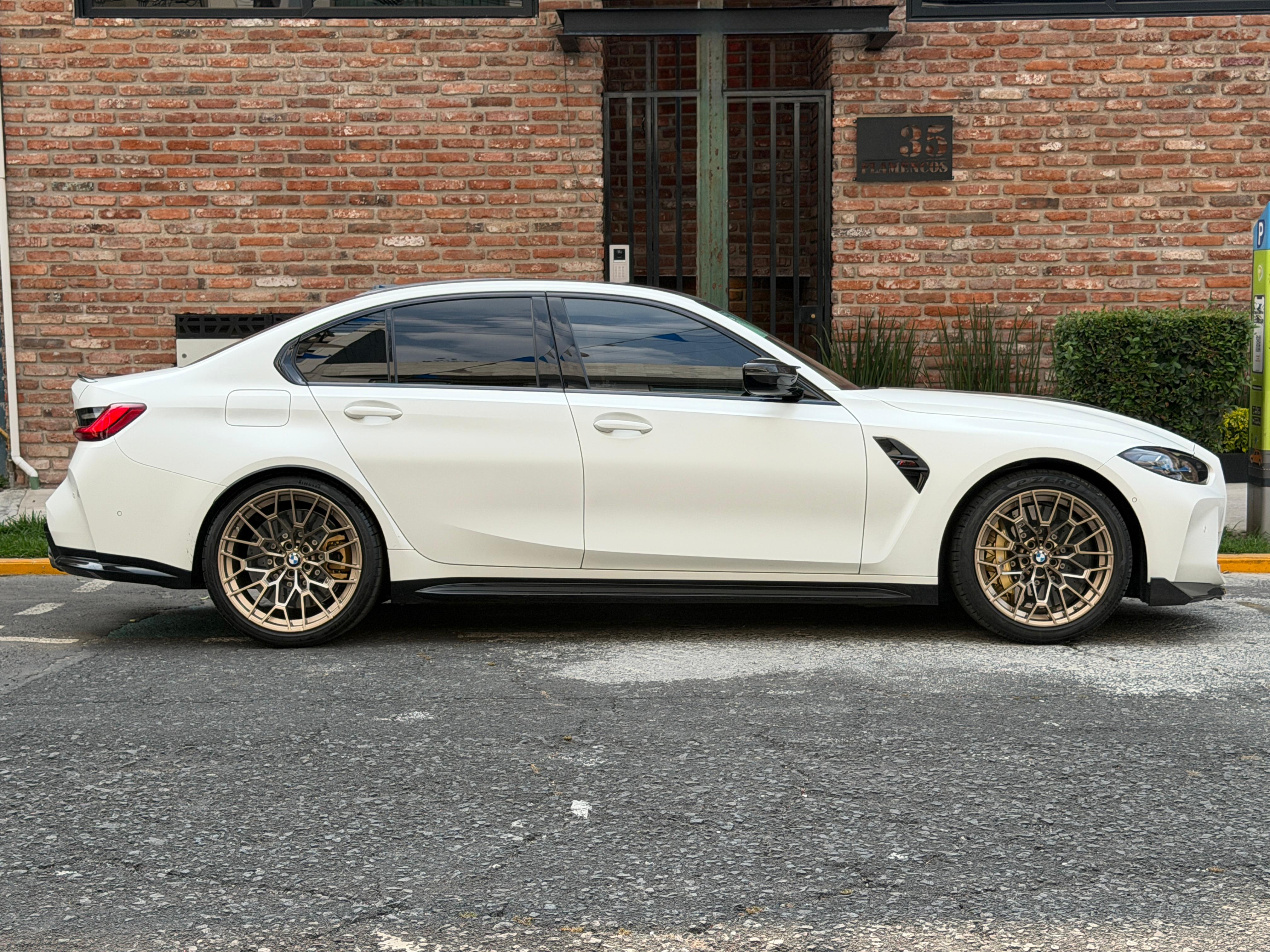 BMW  M3 CS 2024