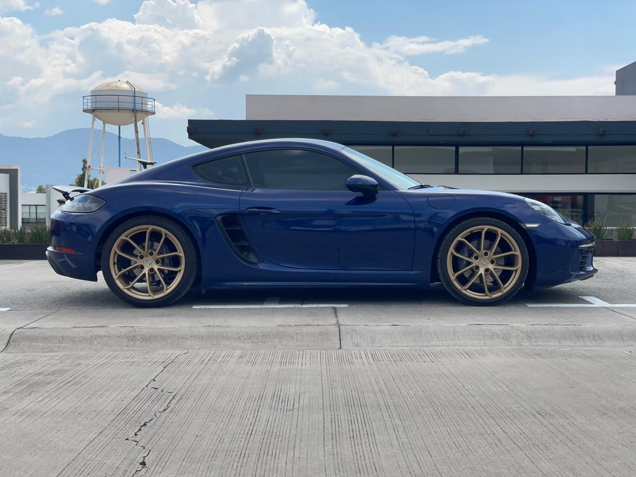 Porsche  718 CAYMAN STYLE 2024