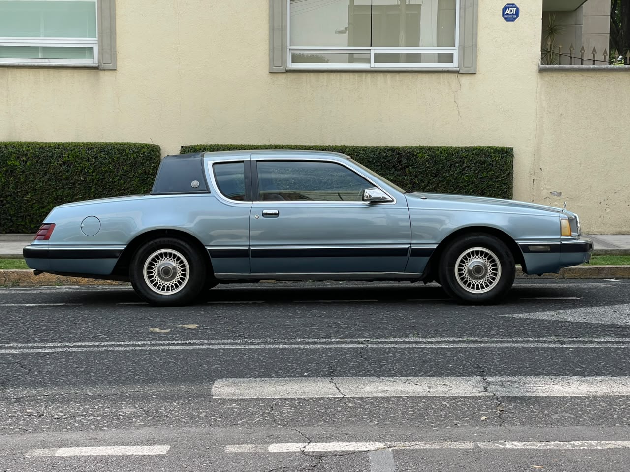Ford  COUGAR 2 PUERTAS 6 CIL. 1985