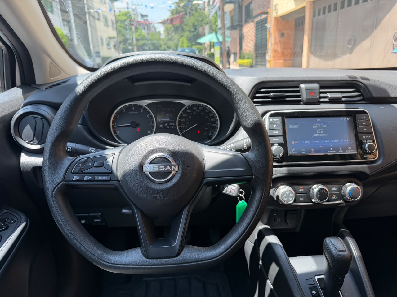 Nissan  VERSA SENSE AT 2023