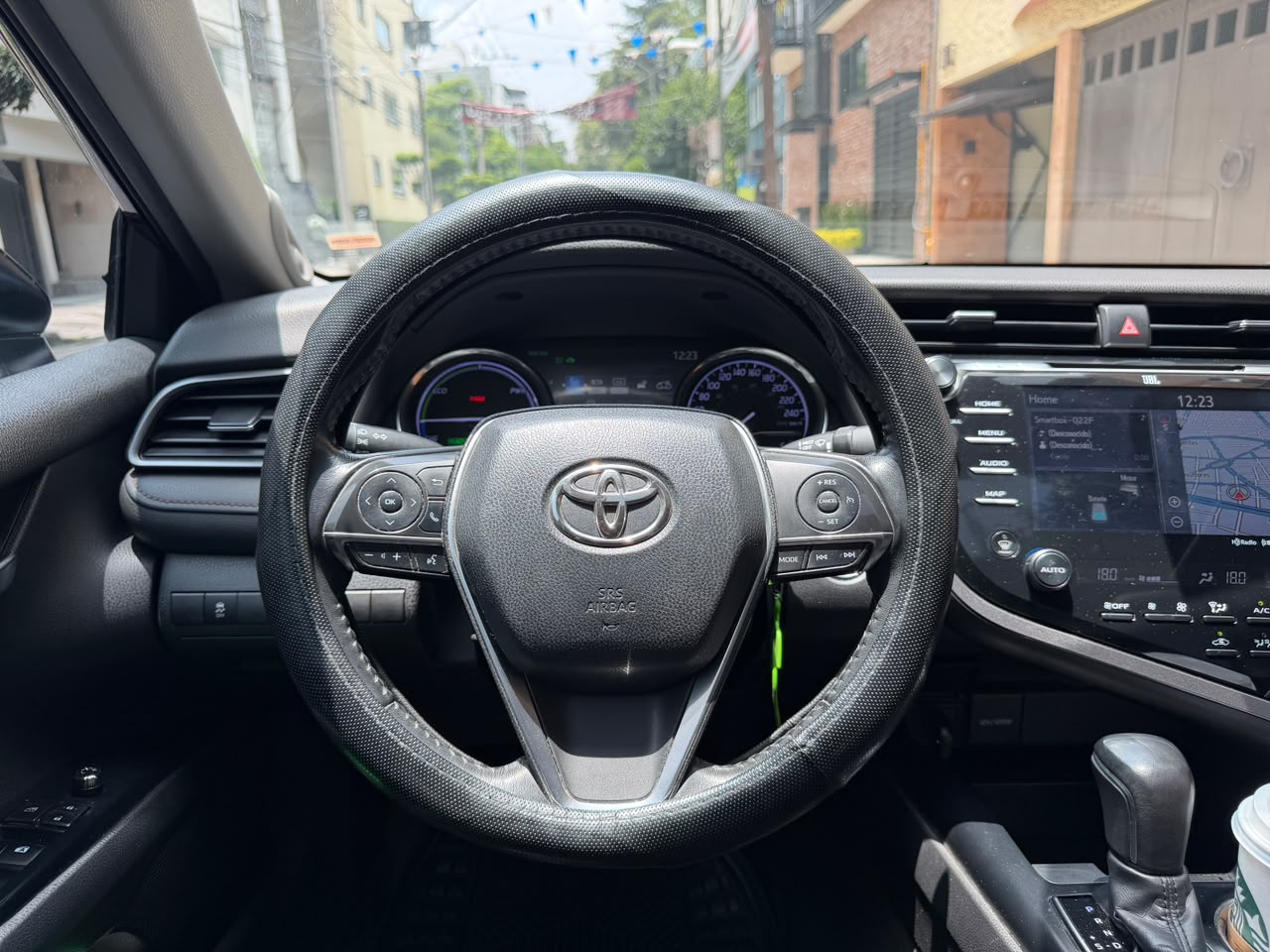 Toyota  CAMRY XLE NAVI HV 2019