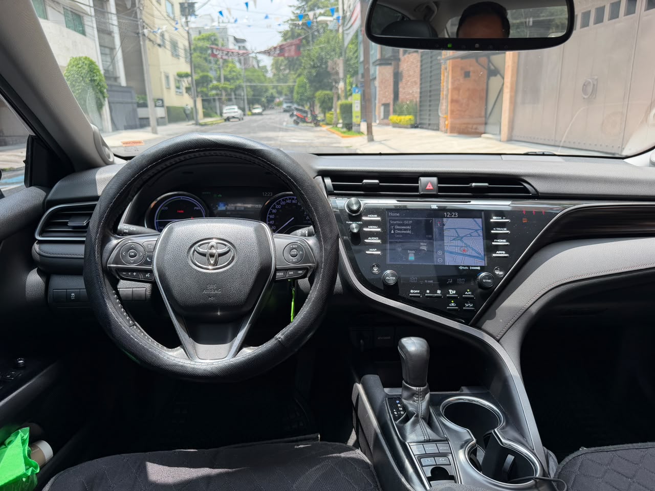 Toyota  CAMRY XLE NAVI HV 2019