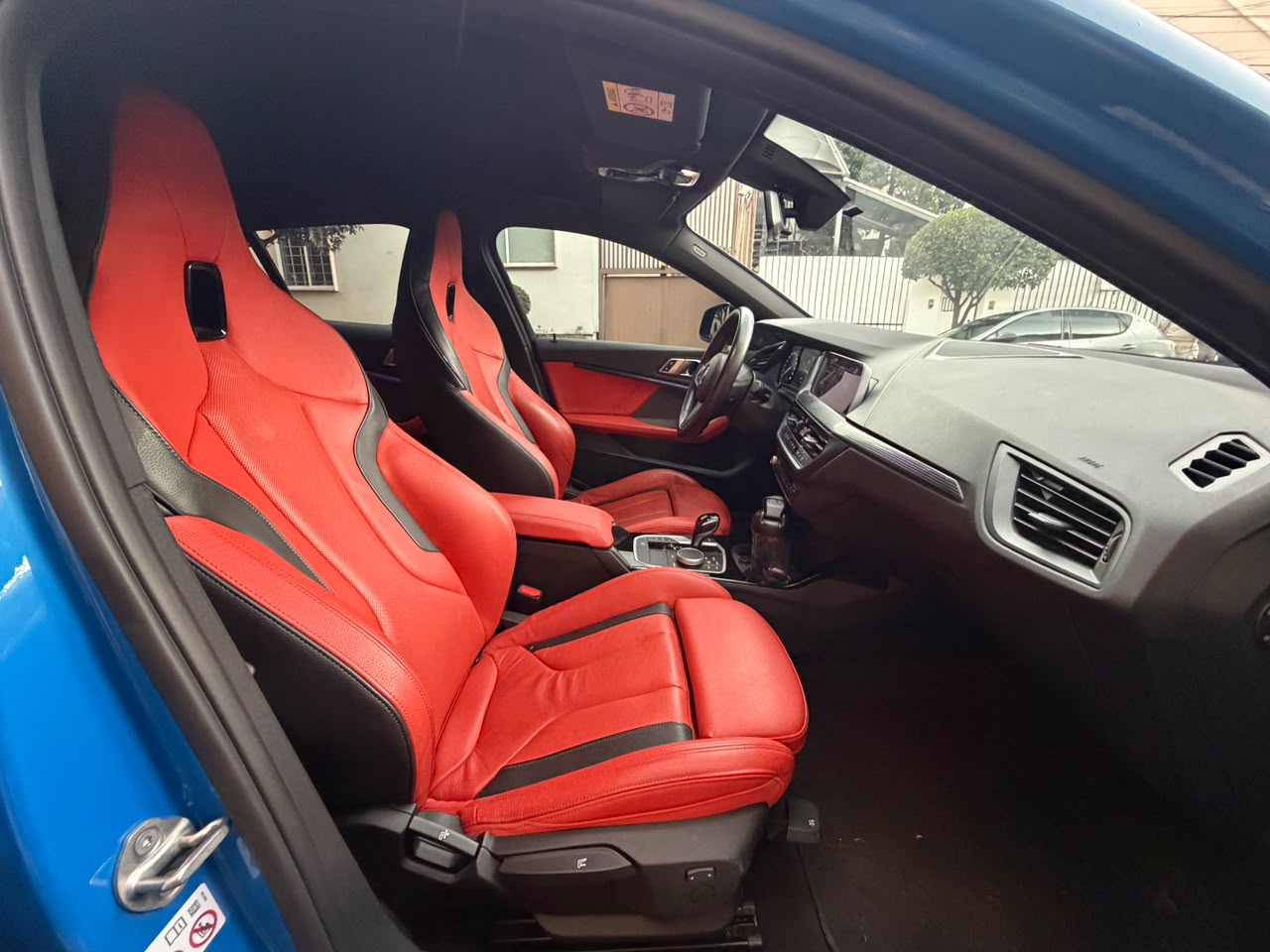 BMW  118i 2021