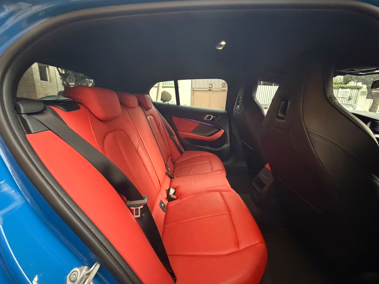 BMW  118i 2021