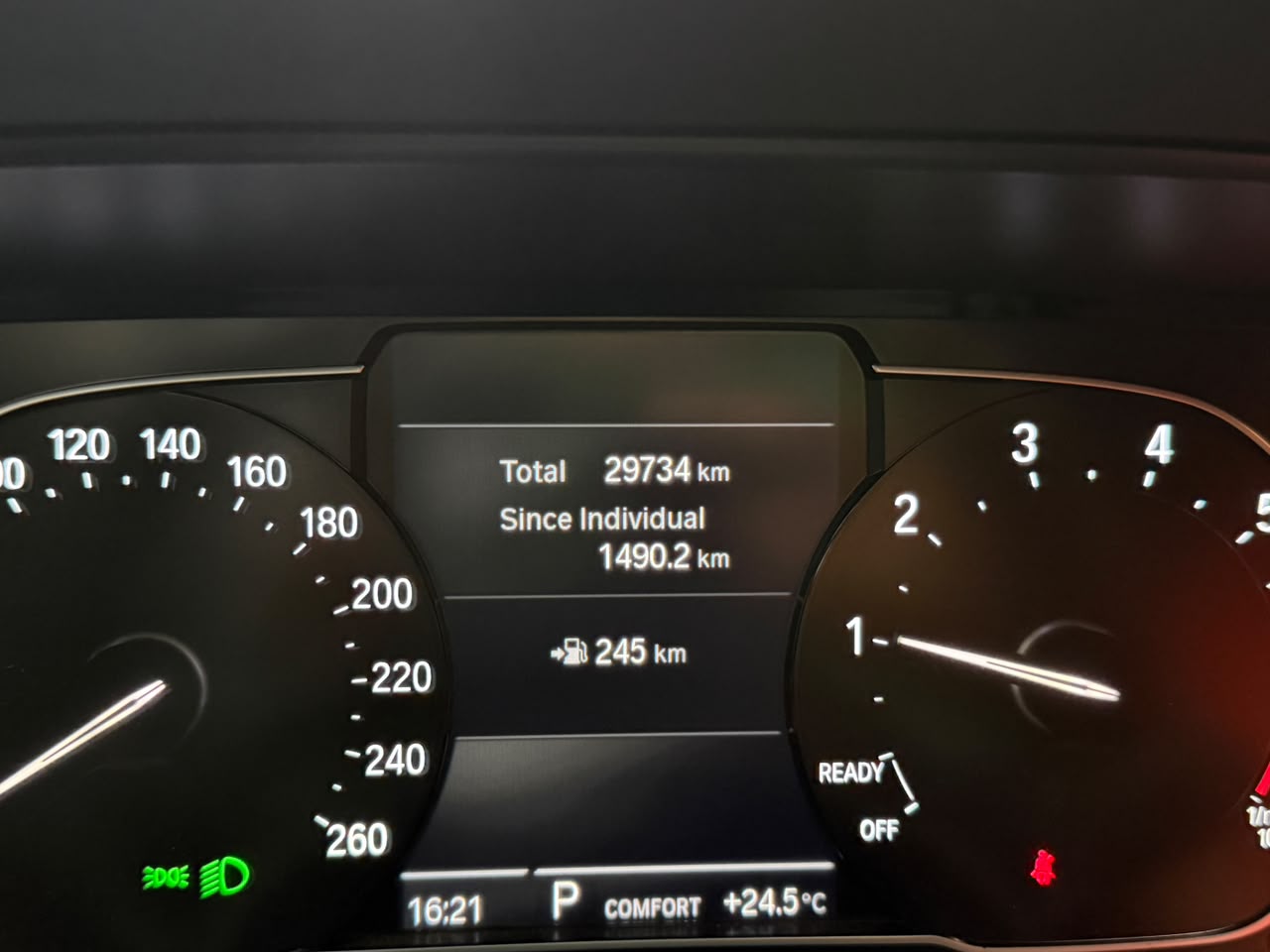 BMW  118i 2021
