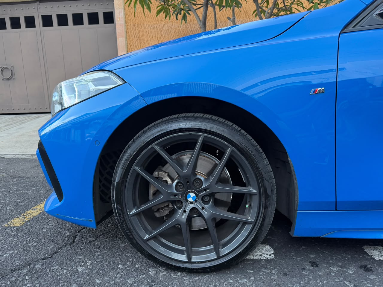 BMW  118i 2021