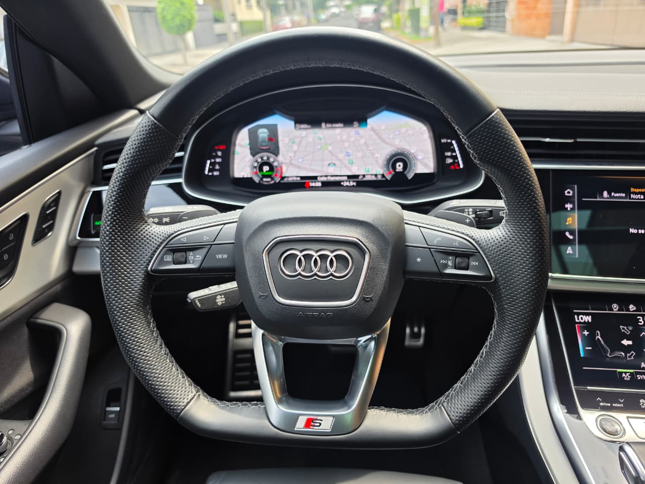 Audi  Q8 MILD HYBRID S LINE 2023