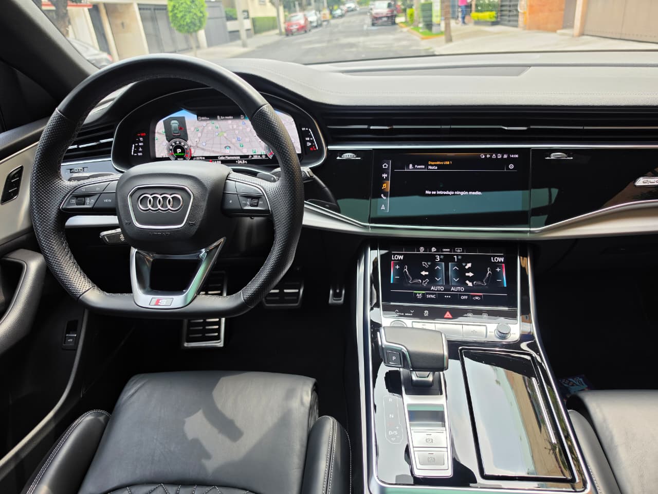 Audi  Q8 MILD HYBRID S LINE 2023