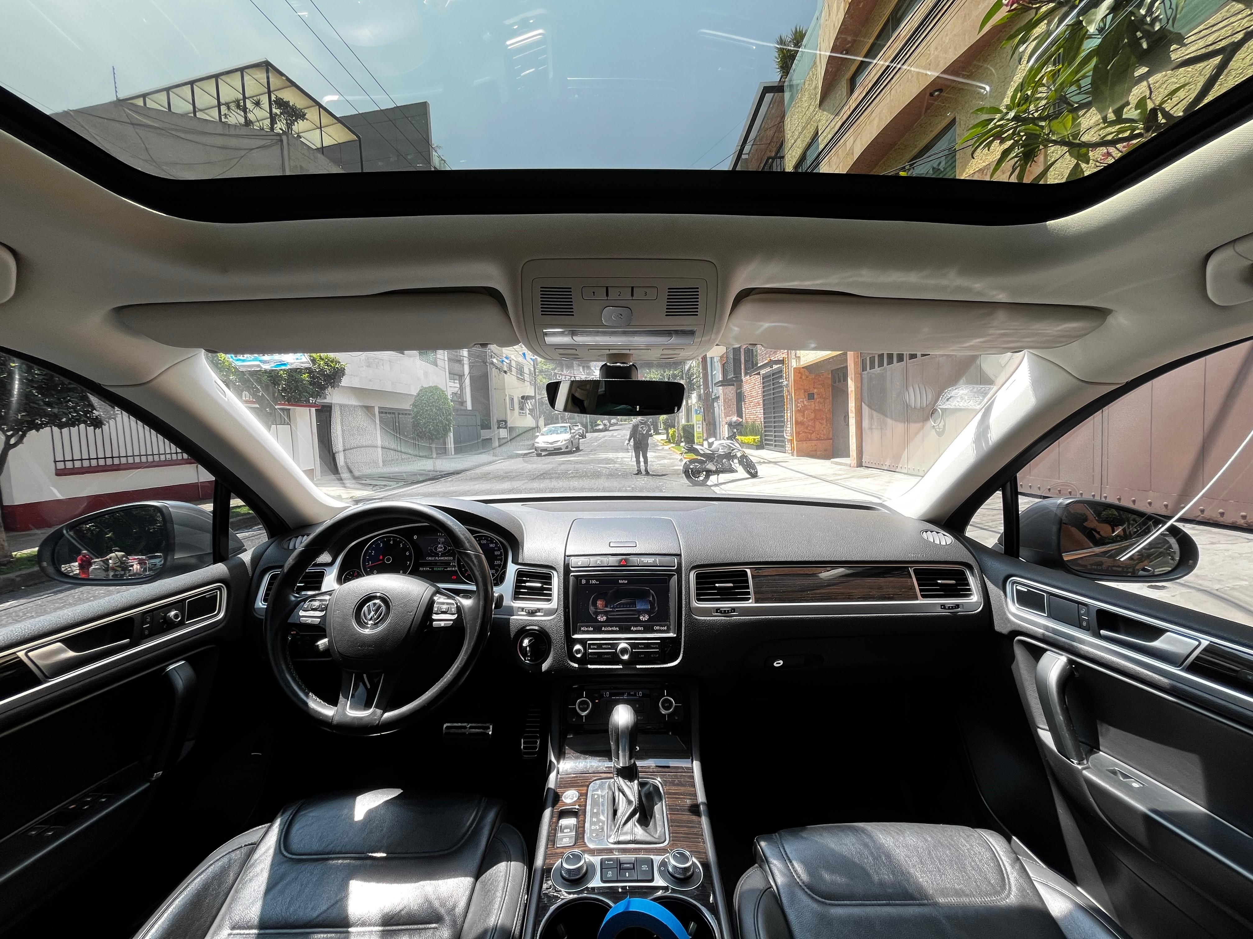 Volkswagen  TOUAREG HIBRIDO TIPTRONIC 2017