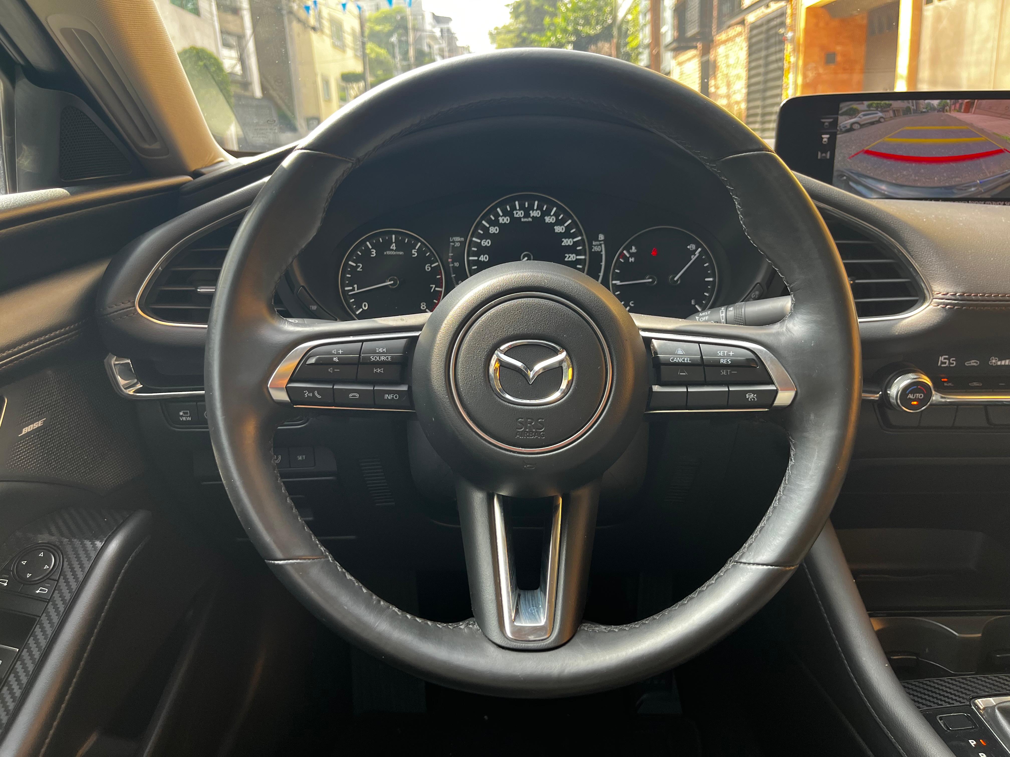 Mazda  3 SIGNATURE 2024